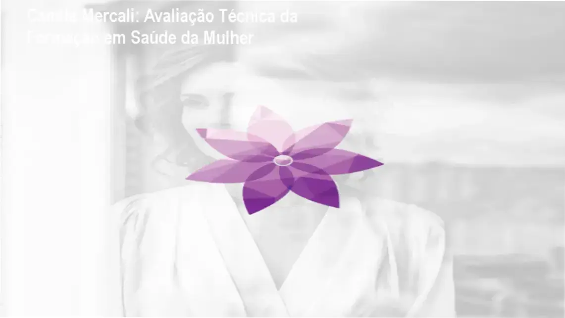 Camila Mercali apresentando a Formação em Saúde da Mulher para nutricionistas